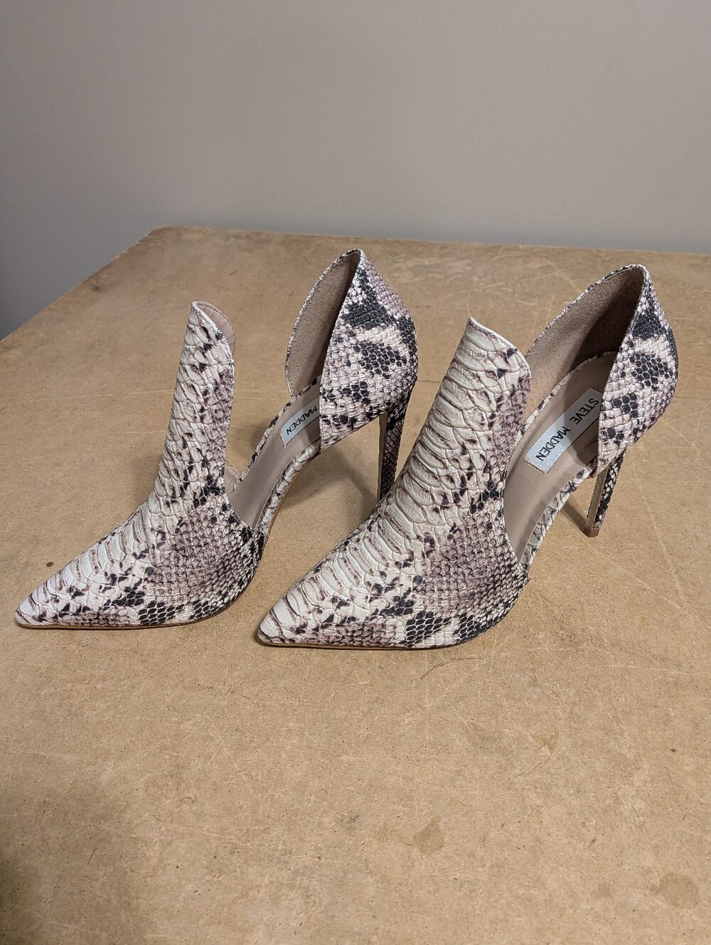 Steve Madden Snake Print Pointed D'Orsay Pump - Cream and Gray
